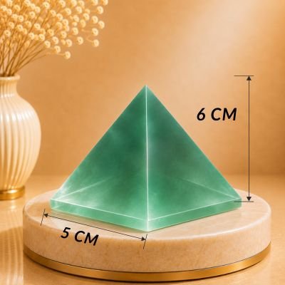 Green Aventurine Pyramid — 6cm